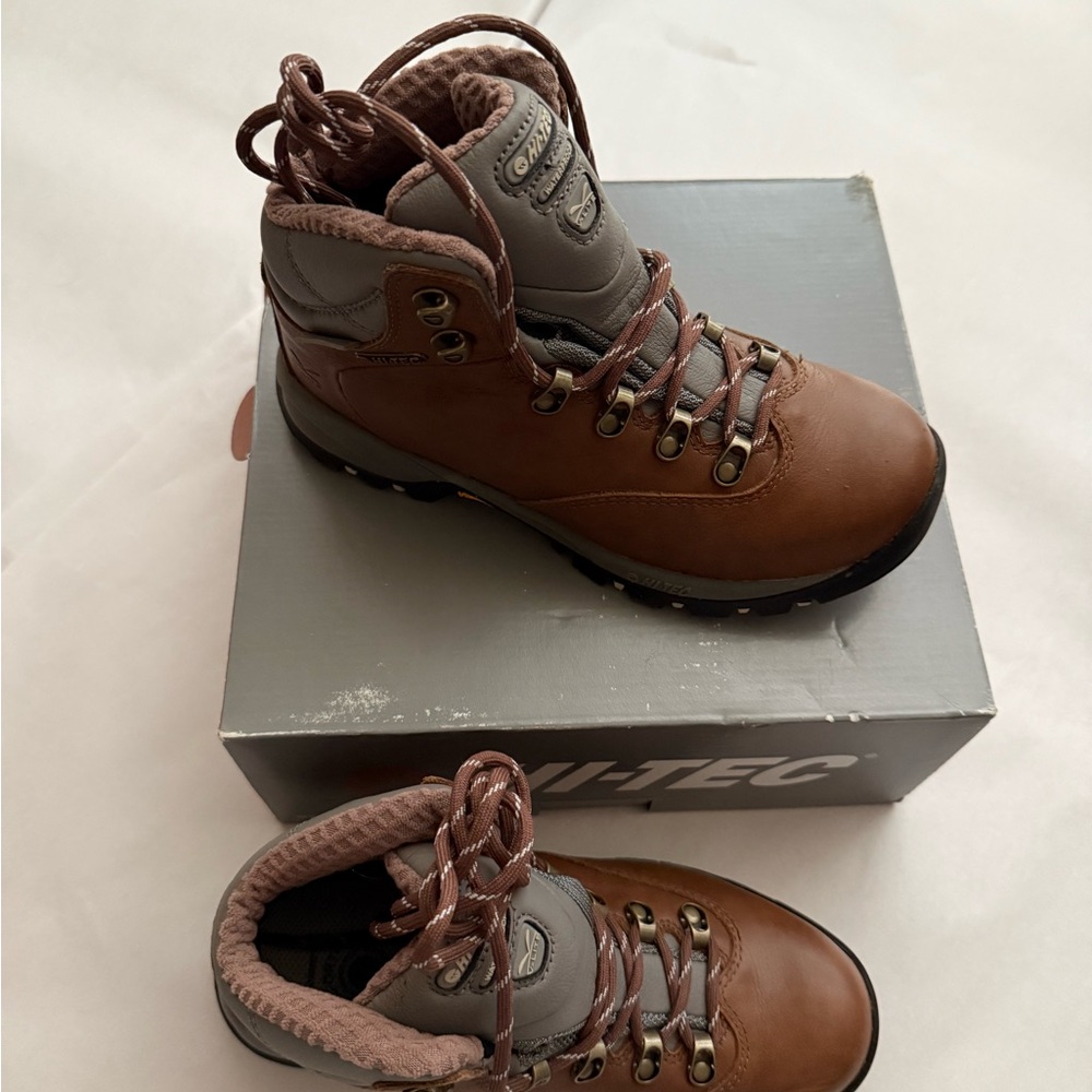 Hi-Tec Leather Hiking Boots in Brown and Gray